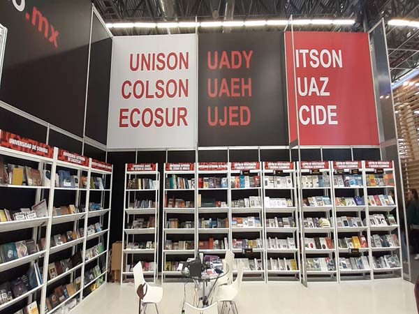 El Fondo Editorial UAEH en la Feria Internacional del Libro de Guadalajara; Stand Colectivo Altexto 2019.