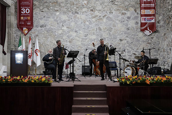 Arte de altura: cuando los gigantes conquistaron lo circense G7